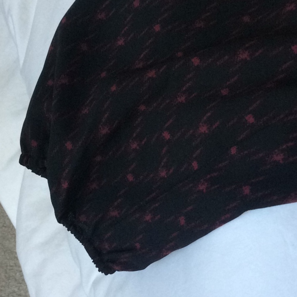 Joie Top - Picture 6 of 9